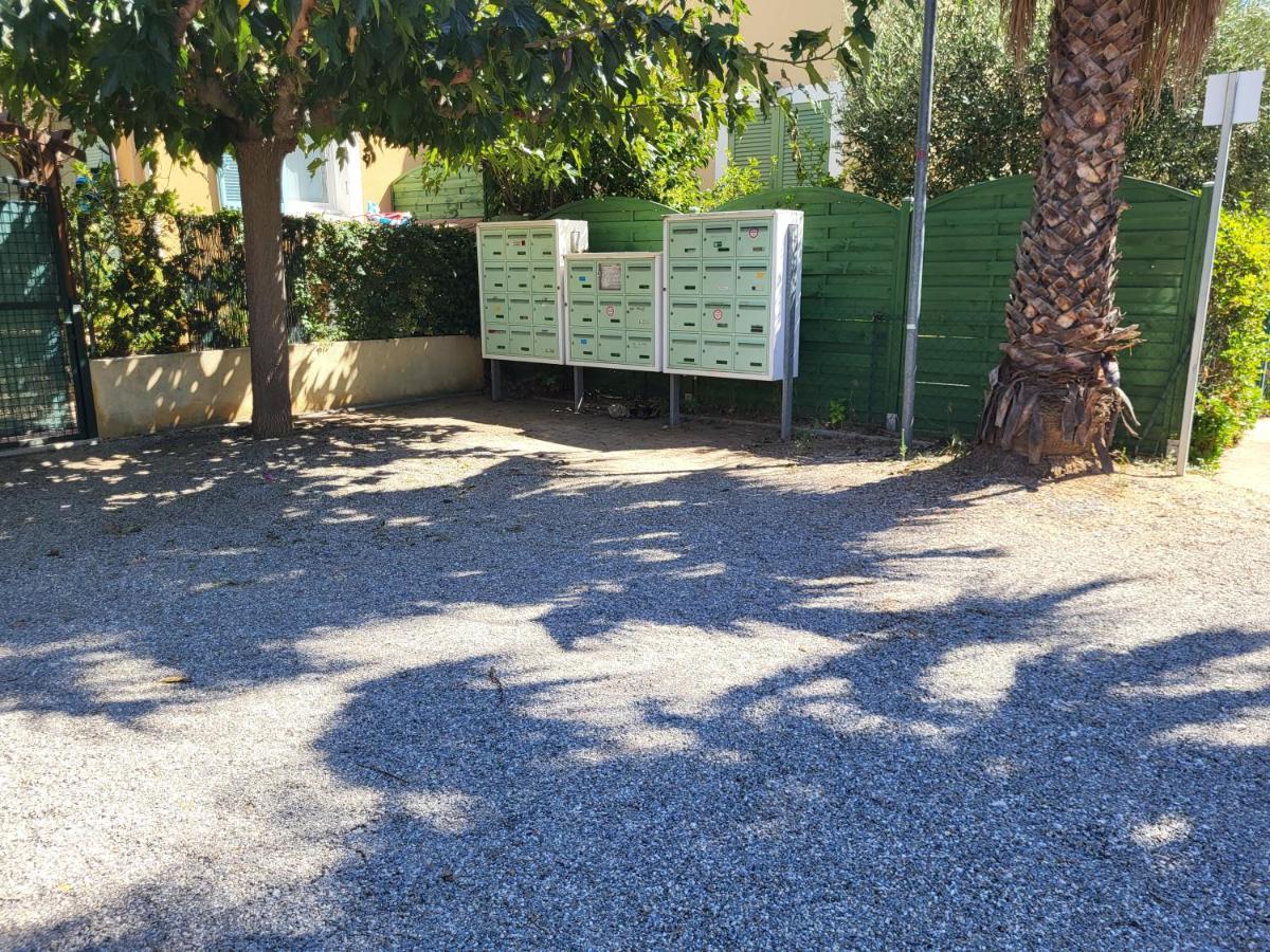 Mazet Climatise Rdj Plages Parking Wifi Gratuit La Londe-les-Maures Extérieur photo