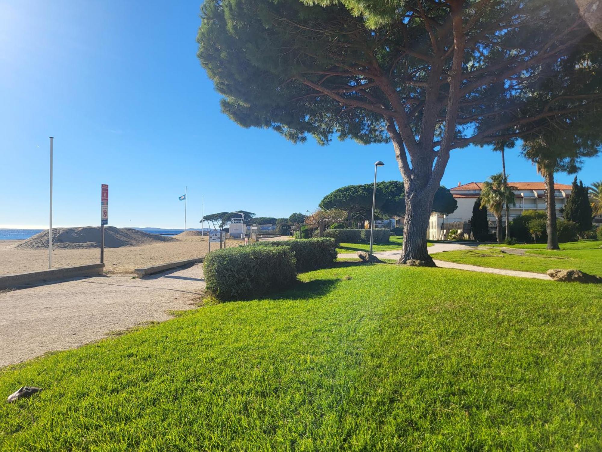 Mazet Climatise Rdj Plages Parking Wifi Gratuit La Londe-les-Maures Extérieur photo